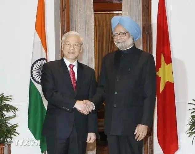 El primer ministro de la India, Manmohan Singh y el secretario general del PCV, Nguyen Phu Trong, se reúnen el 20 de noviembre de 2013 en Nueva Delhi (Fuente: VNA)