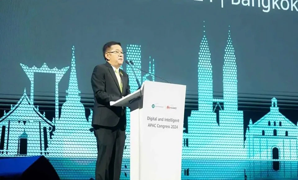 DES Minister Prasert Jantararuangtong recently announced the initiative at the Huawei Digital and Intelligence APAC Congress 2024 in Bangkok. (Photo: pattayamail.com)