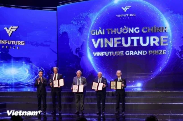 Outstanding scientists honoured at the previous event. (Photo: VNA)