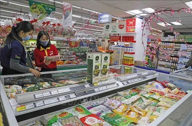 The market is now ready for Tet shopping season. (Photo: VNA)