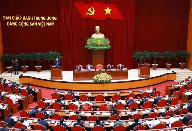 The 13th Central Committee of the Communist Party of Vietnam convenes a meeting in Hanoi on November 25. (Photo: VNA)