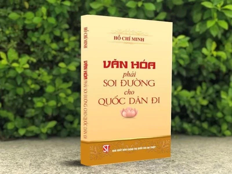 《文化照亮民族前进的道路》一书正式亮相。图自越南真理国家政治出版社