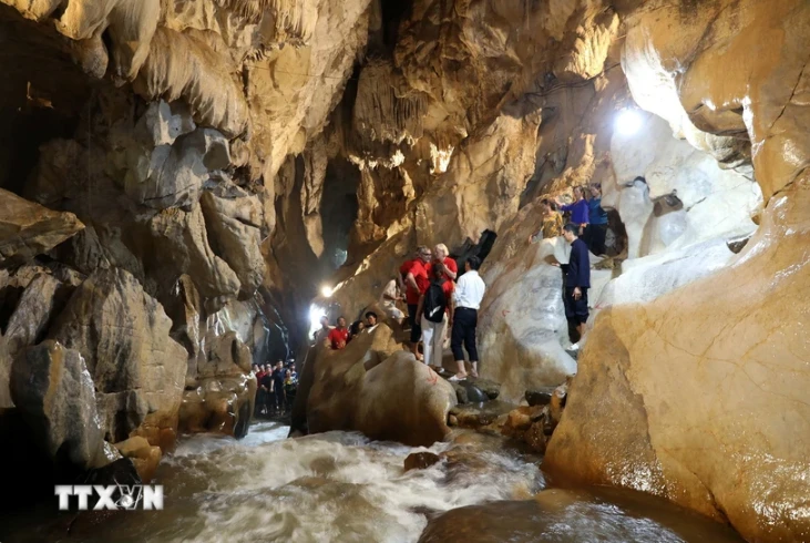 谅山省北山县战胜乡莫曼（Mỏ Mắm）溪生态旅游区Keng Tao洞。图自越通社