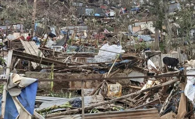 “奇多”台风对法国印度洋海外领地马约特群岛造成严重人员伤亡和财产损失。图自越通社