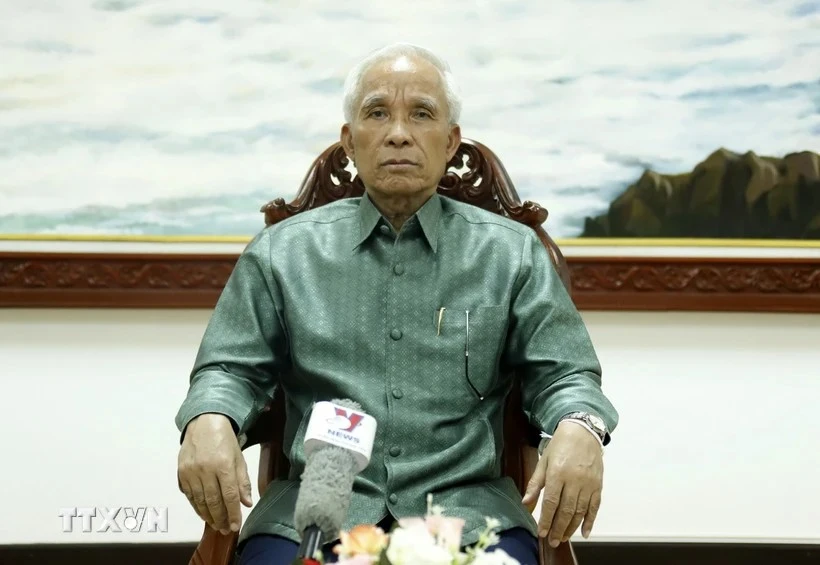 Phankham Pheuyavong, jefe de la Comisión de Propaganda y Entrenamiento del Comité Central del Partido Popular Revolucionario (PPRL) de Vietnam y presidente del Consejo Teórico Central. (Fuente: VNA)