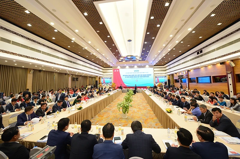 Обзор Национальной конференции вьетнамских предпринимателей и бизнес-ассоциаций в 2023 году - иллюстративное изображение (Фото: ВИА) 