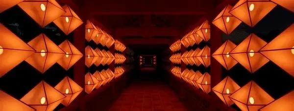 Центральный коридор украшен 240 фонарями, мигающими в такт звуку. (Фото: ВИA)