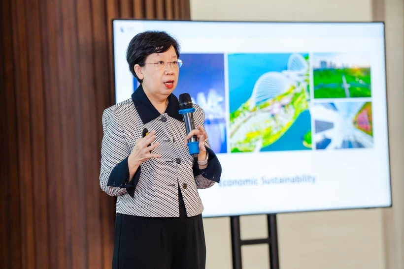Президент Сингапурского университета менеджмента, профессор Лили Конг. Фото: Vietnam+