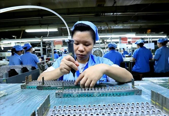 Производство и обработка компонентов на японском предприятии Sankoh Vietnam Co., Ltd в провинции Хоабинь - иллюстративное изображение (Фото: ВИA)