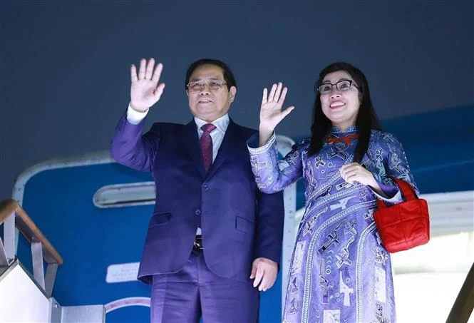 Премьер-министр Фам Минь Тьинь с супругой завершают официальный визит в Республику Корея (Фото: ВИA)