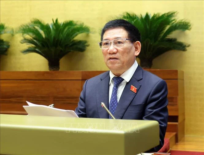 Le ministre des Finances Ho Duc Phoc devant l’Assemblée nationale. Photo : VNA