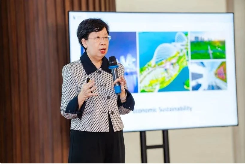 La professeure Lily Kong, présidente de la Singapore Management University. Photo : VietnamPlus