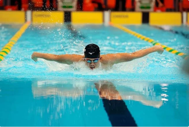 Le nageur Nguyên Quang Thuan remporte la médaille d’or au 200 m papillon hommes. Photo : VNA