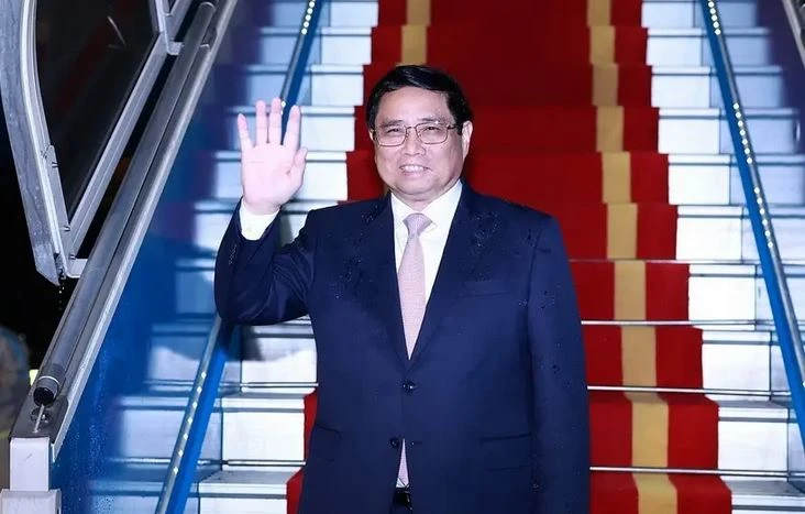 Le Premier ministre vietnamien Pham Minh Chinh quitte Hanoi pour une visite d’État en Inde. Photo : VNA