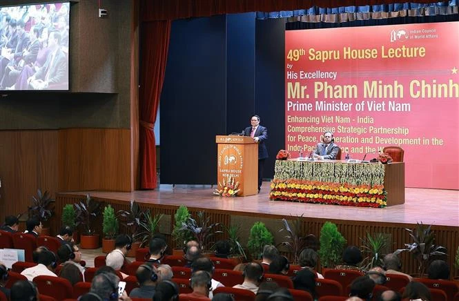 Le Premier ministre Pham Minh Chinh prononce un discours politique prononcé jeudi 1er août au Conseil indien des affaires mondiales (ICWA) à New Delhi, le 1er août 2024. Photo : VNA