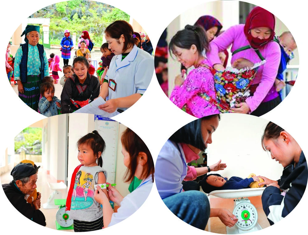 Consultations médicales régulières en faveur des enfants dans le dispensaire de la commune de Giàng Chu Phin, à Hà Giang (Nord). Photo : VNA