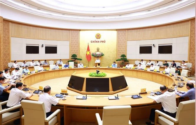 Le Premier ministre Pham Minh Chinh présidant la réunion, à Hanoi, le 16 septembre. Photo: VNA