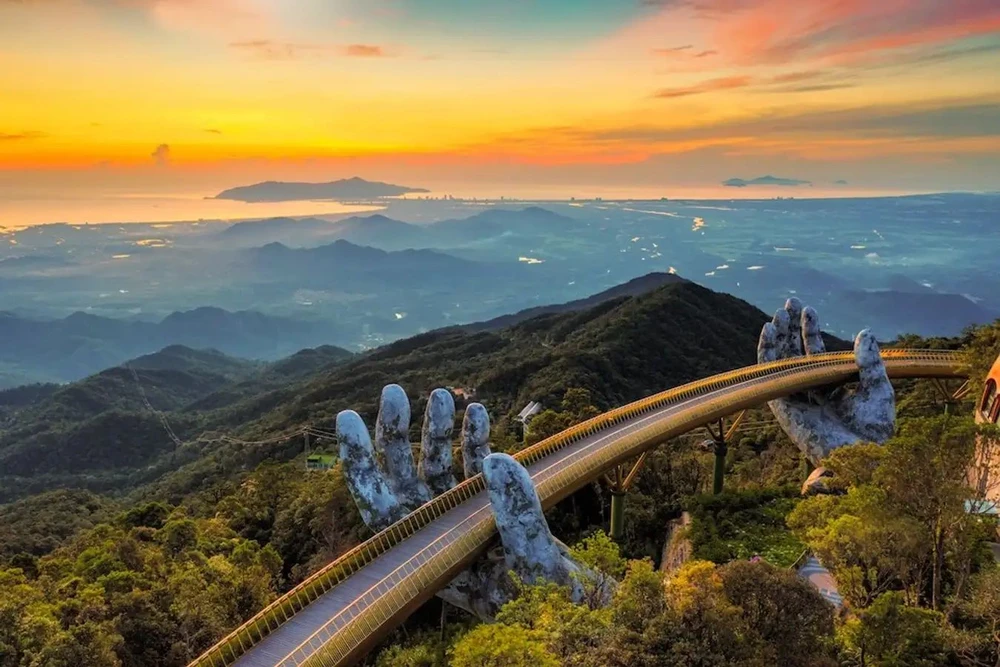 Pont d'or à Dà Nang. Photo: VNA