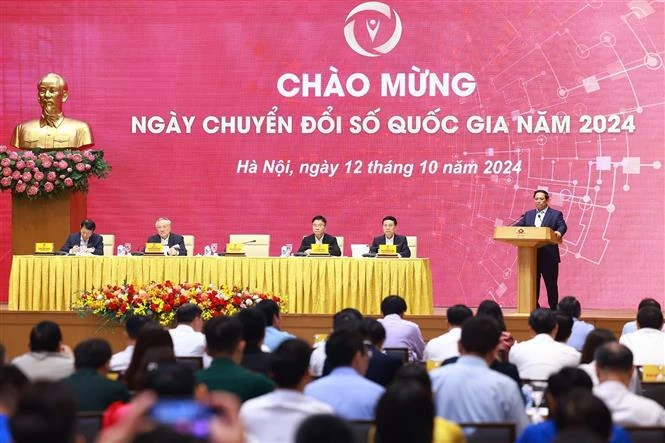 Le Premier ministre Pham Minh Chinh s’exprime lors de la cérémonie marquant la Journée nationale de la transformation numérique 2024, à Hanoi, le 12 octobre. Photo: VNA