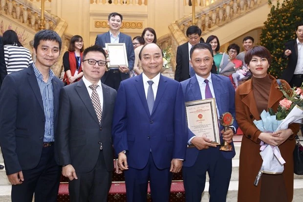 Bua Liem Vang Press Awards affirms political stance of journalists