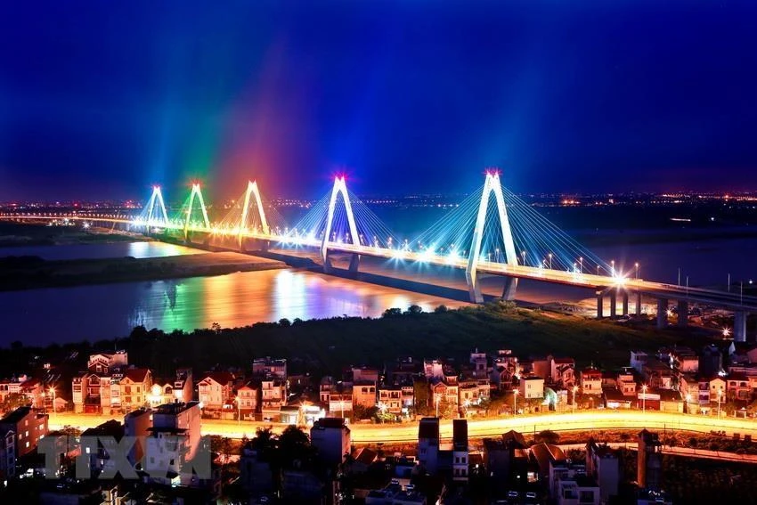 Nhat Tan Bridge of Hanoi at night (Photo: VNA)