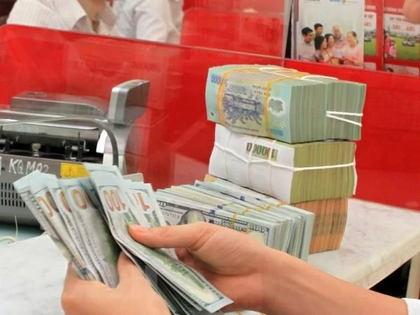Reference exchange rate up 7 VND on July 26