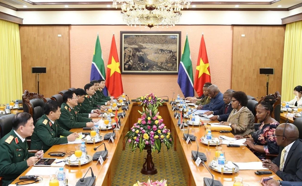 Vietnam, South Africa agree to maintain defence policy dialogue