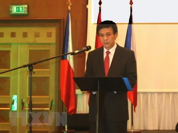 Destacan contribuciones de empresas vietnamitas en República Checa 