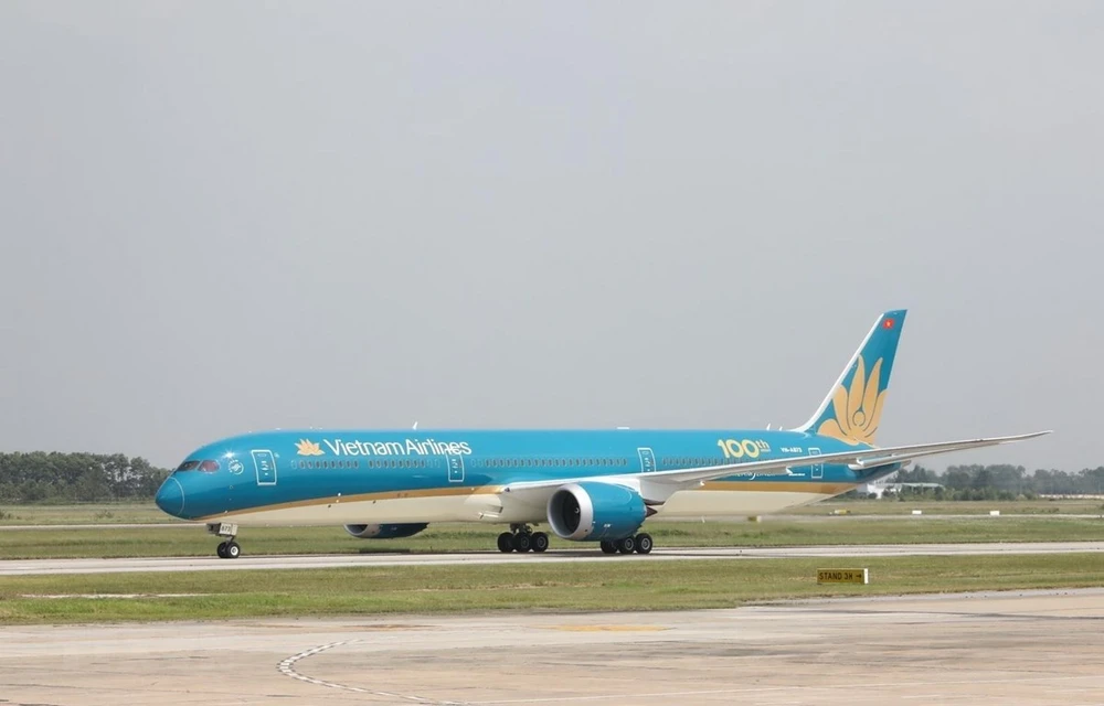 Vietnam Airlines realiza vuelo de carga gratis para apoyar la lucha antiepidémica