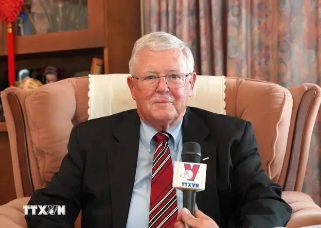 Professor Carl Thayer from the University of New South Wales at the Australian Defence Force Academy (Photo: VNA)