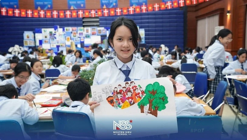 Students of the Nguyen Sieu School in Hanoi take part in the Denmark In Your Eyes painting contest. (Source: Nguyen Sieu School)