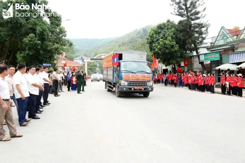 At the ceremony on May 22 in Ky Son district, Nghe An province (Source: baonghean.vn)