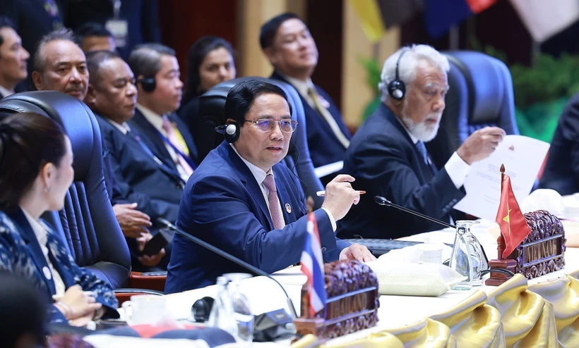 Prime Minister Pham Minh Chinh speaks at the plenary session of the 44th ASEAN Summit in Vientiane on October 9. (Photo: VNA)