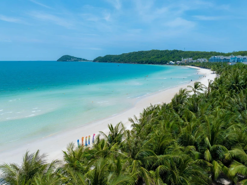 Kem Beach in Southern Phu Quoc Island is one of most beautiful beaches in the world. (Photo: Sun Group)